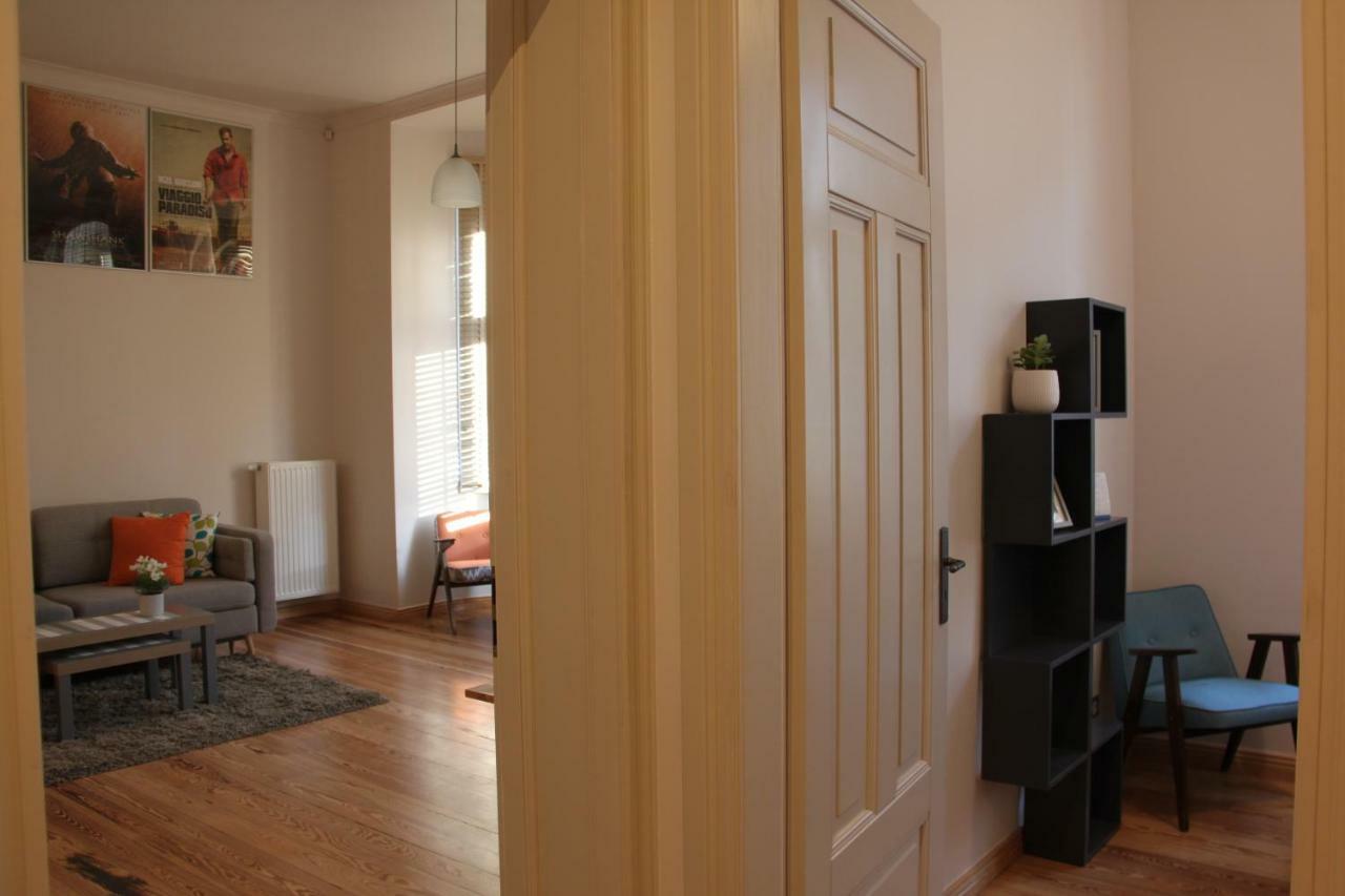 Movie Apartment Jezyce Poznań Eksteriør billede
