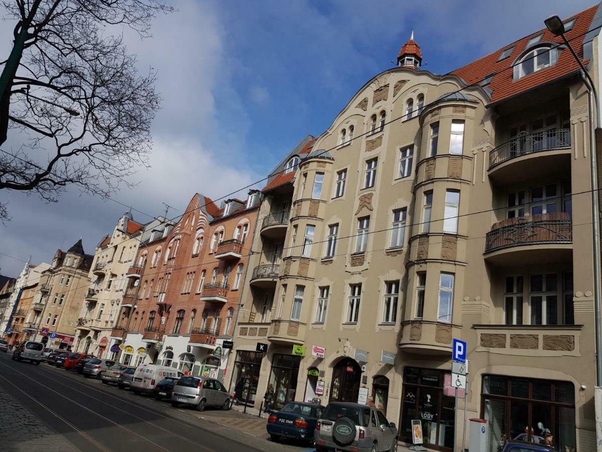 Movie Apartment Jezyce Poznań Eksteriør billede